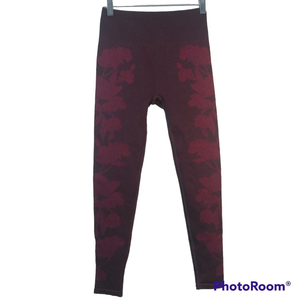 Fabletics Women’s High Waisted Seamless Floral Leggings Size Small